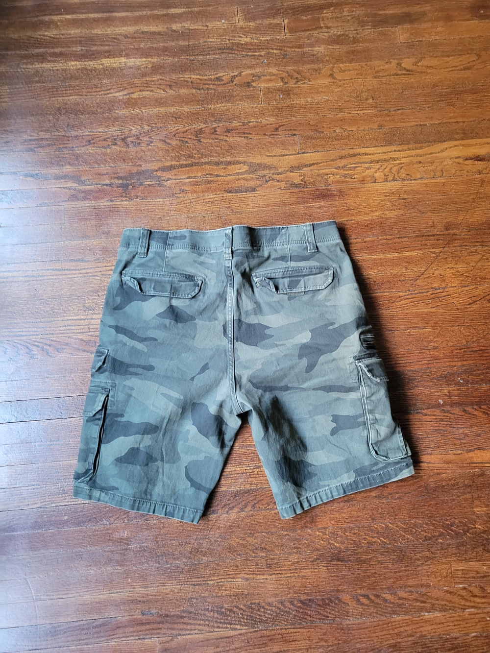 IRON CO. Men's Green Camo Cargo Shorts Pockets Casual Workwear Size 36 - Picture 12 of 15